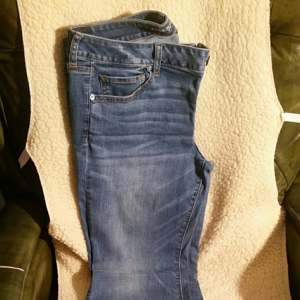 American Eagle favorite boyfriend jeans size 16